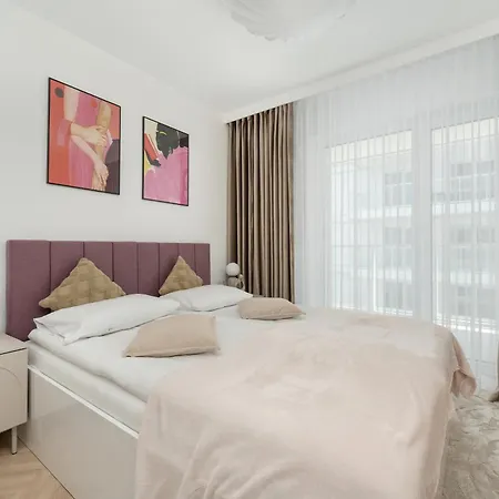 Stylowy Z Balkonem I Wanna By Renters *