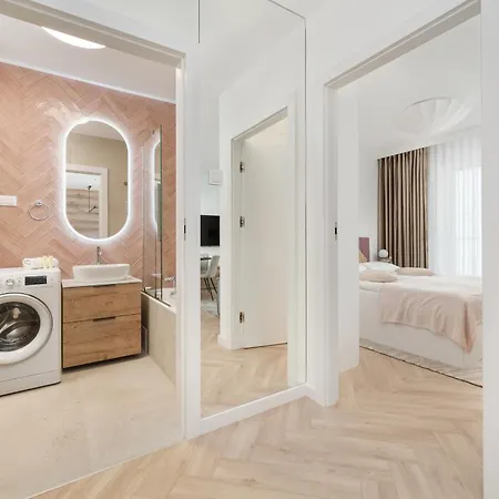 شقة Stylowy Z Balkonem I Wanna By Renters *