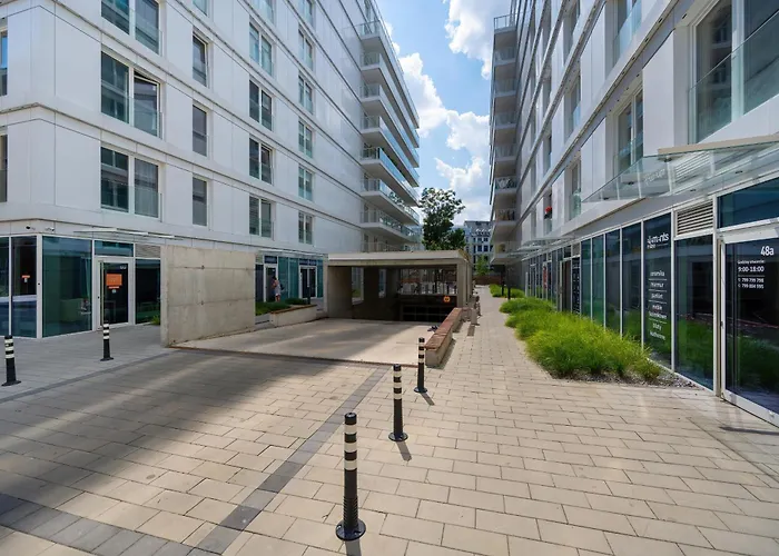 Stylowy Z Balkonem I Wanna By Renters * Breslavia